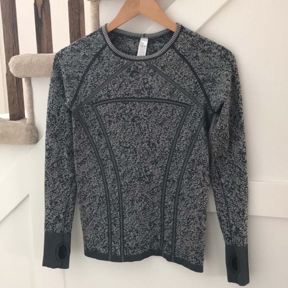 Ivivva by Lululemon Fly Tech Girl’s Long sleeve top size 14